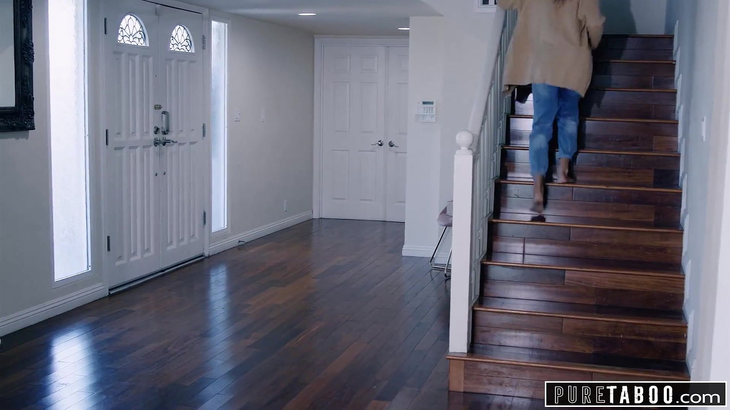 PURE TABOO Cheating Scarlit Scandal Lets the Delivery Guy In During Pandemic