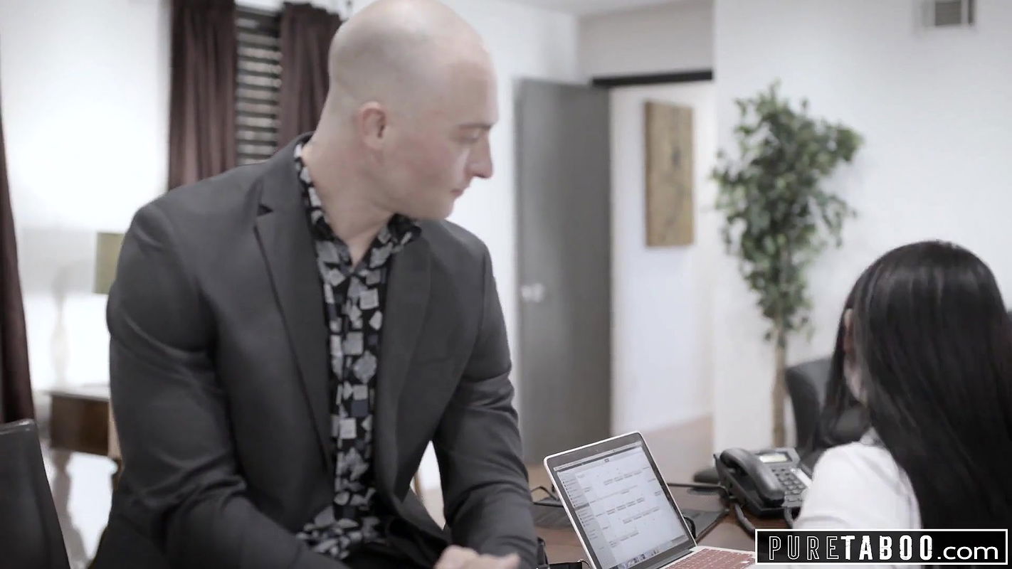 PURE TABOO Councilwoman With Secret Fucks Businessman in Office