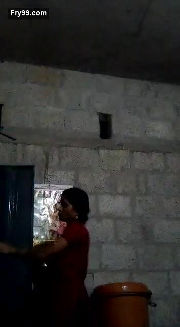 Village bhabhi showing