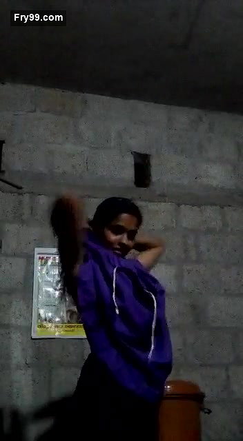 Village bhabhi showing