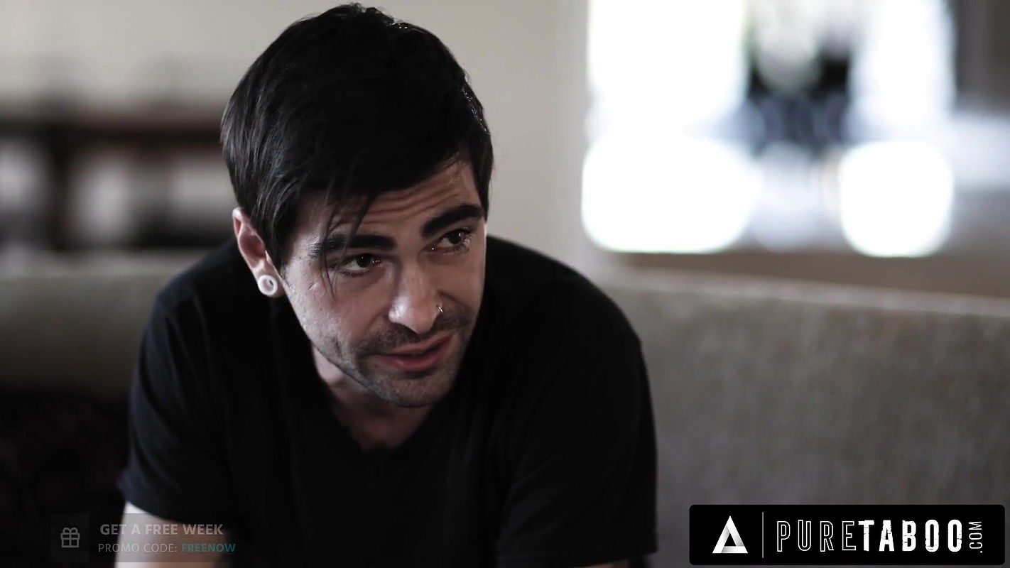 PURE TABOO Scarlett Mae Swallows Her Criminal Ex-Boyfriend’s Load Before He’s Sent To Jail