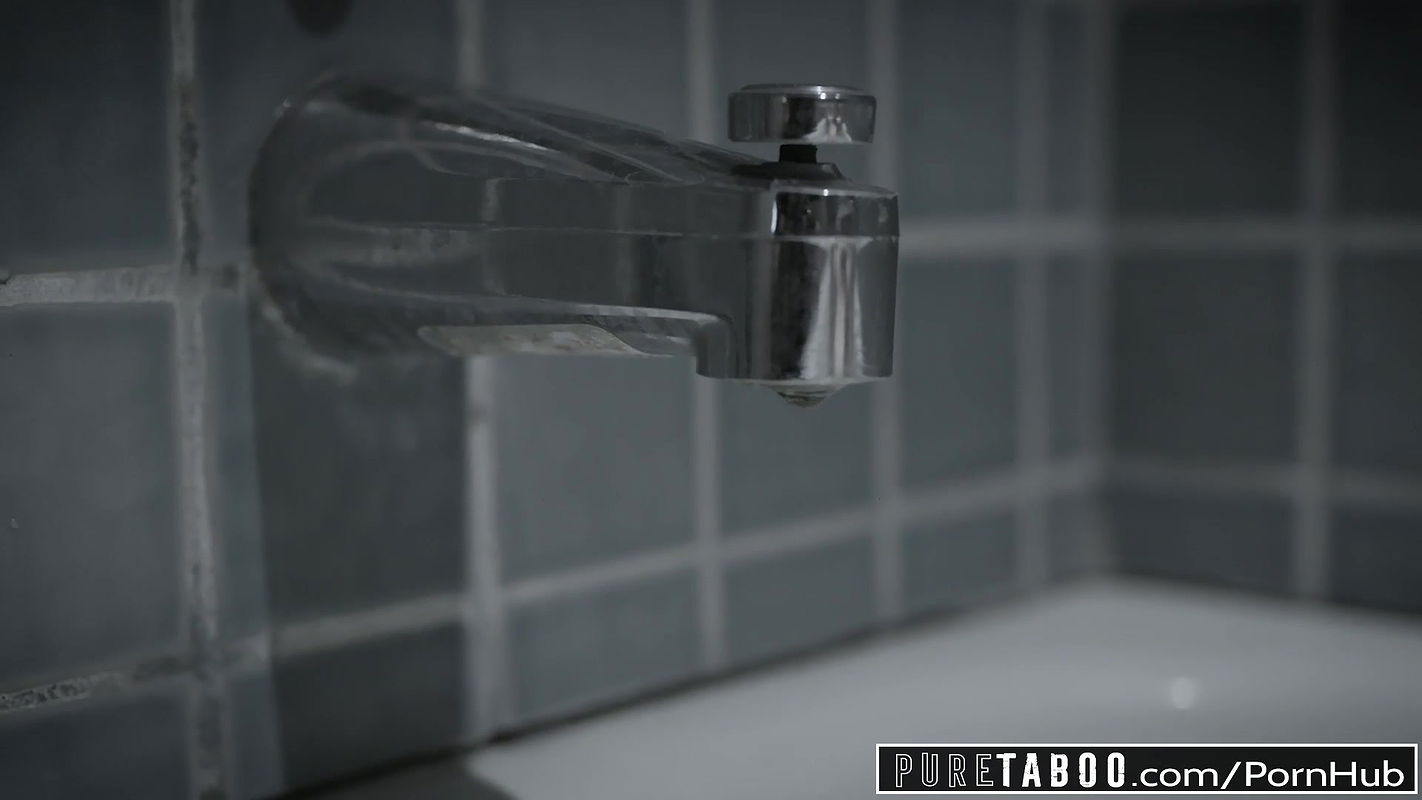 PURE TABOO Shy Teen Gracie May Green Seeks Help From Stranger