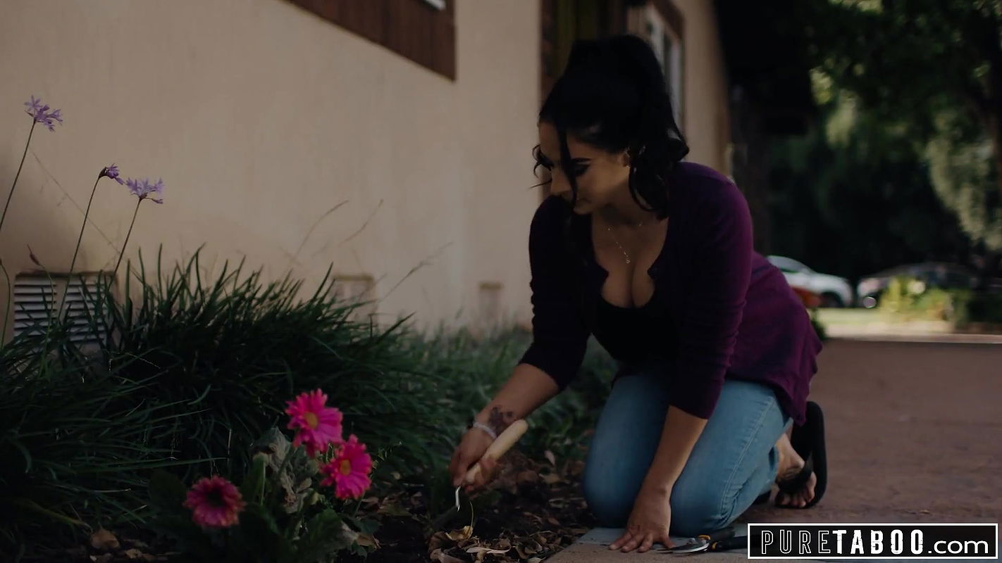 PURE TABOO Stepmom Sheena Ryder Surrenders To Stepson’s DP Threesome Request