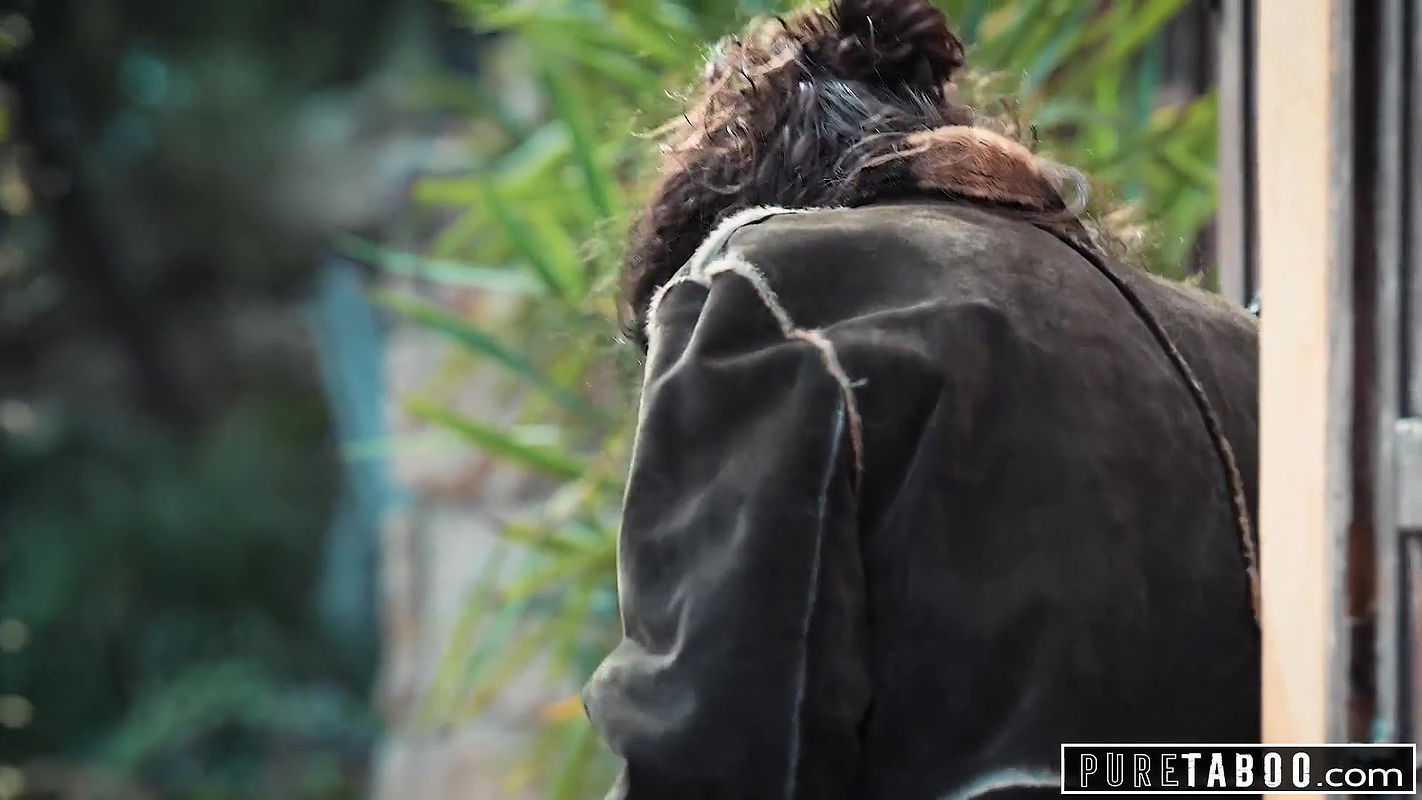 PURE TABOO Victoria Voxxx Knows How To Get What She Wants