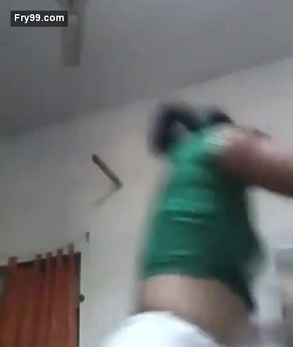DESI INDIAN BHABHI CHANGING CLOTHES 2CLIPS
