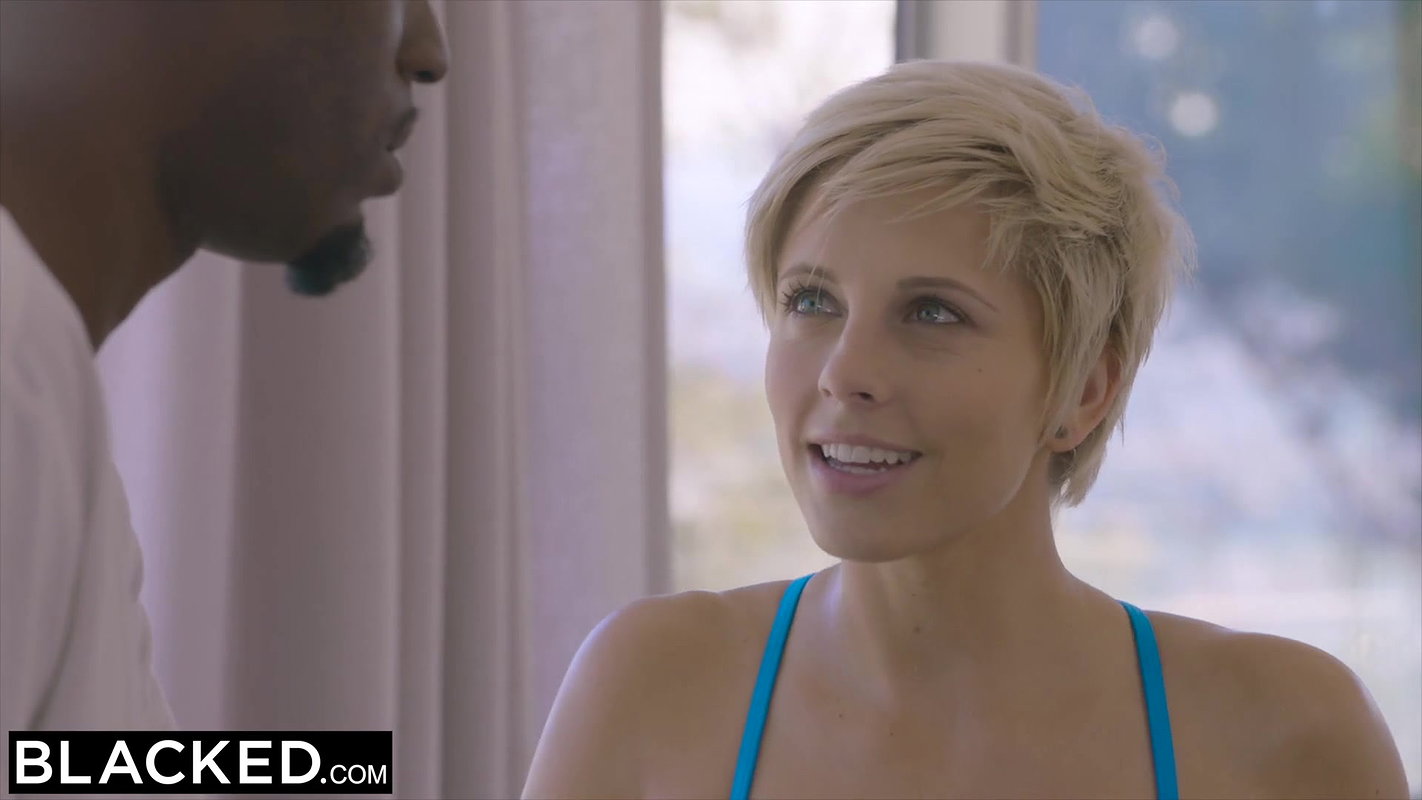 BLACKED A fit housewife cheats on her husband while he’s away