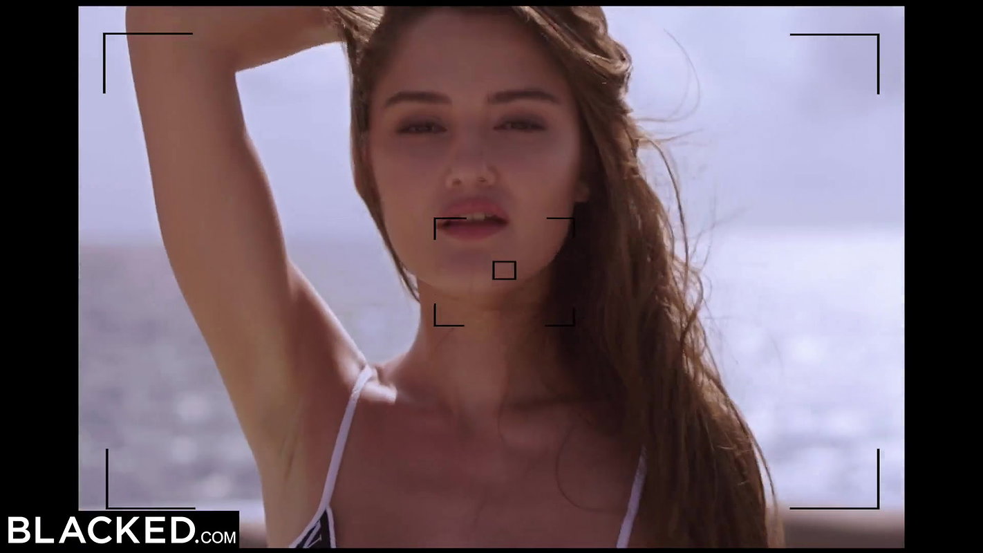 BLACKED BBC-crazy Sonya seduces competition judge