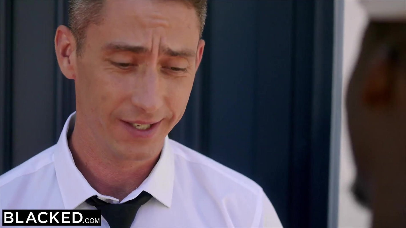 BLACKED BBC-hungry petite model Sonya Blaze gets creampied