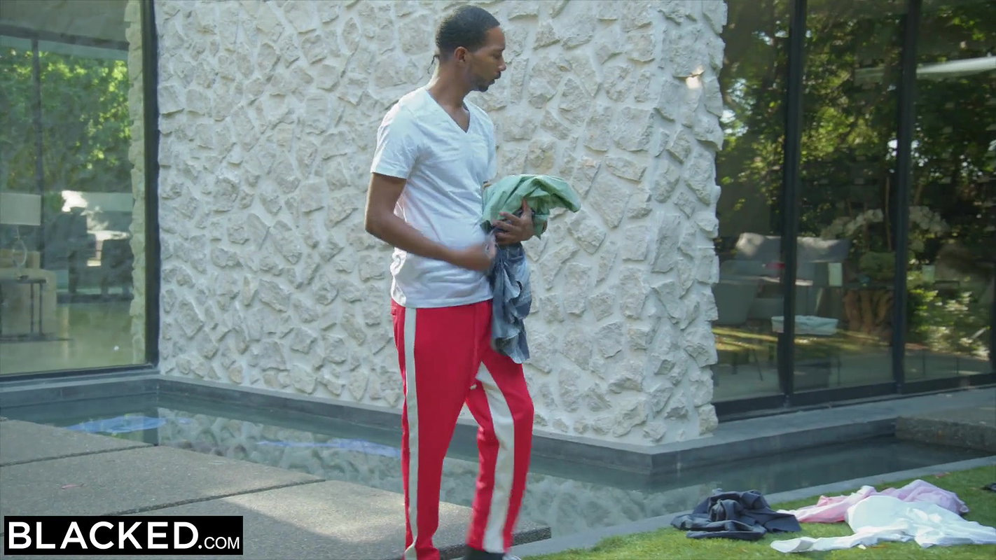 BLACKED BBC-loving Avery gets her own back on her cheating BF