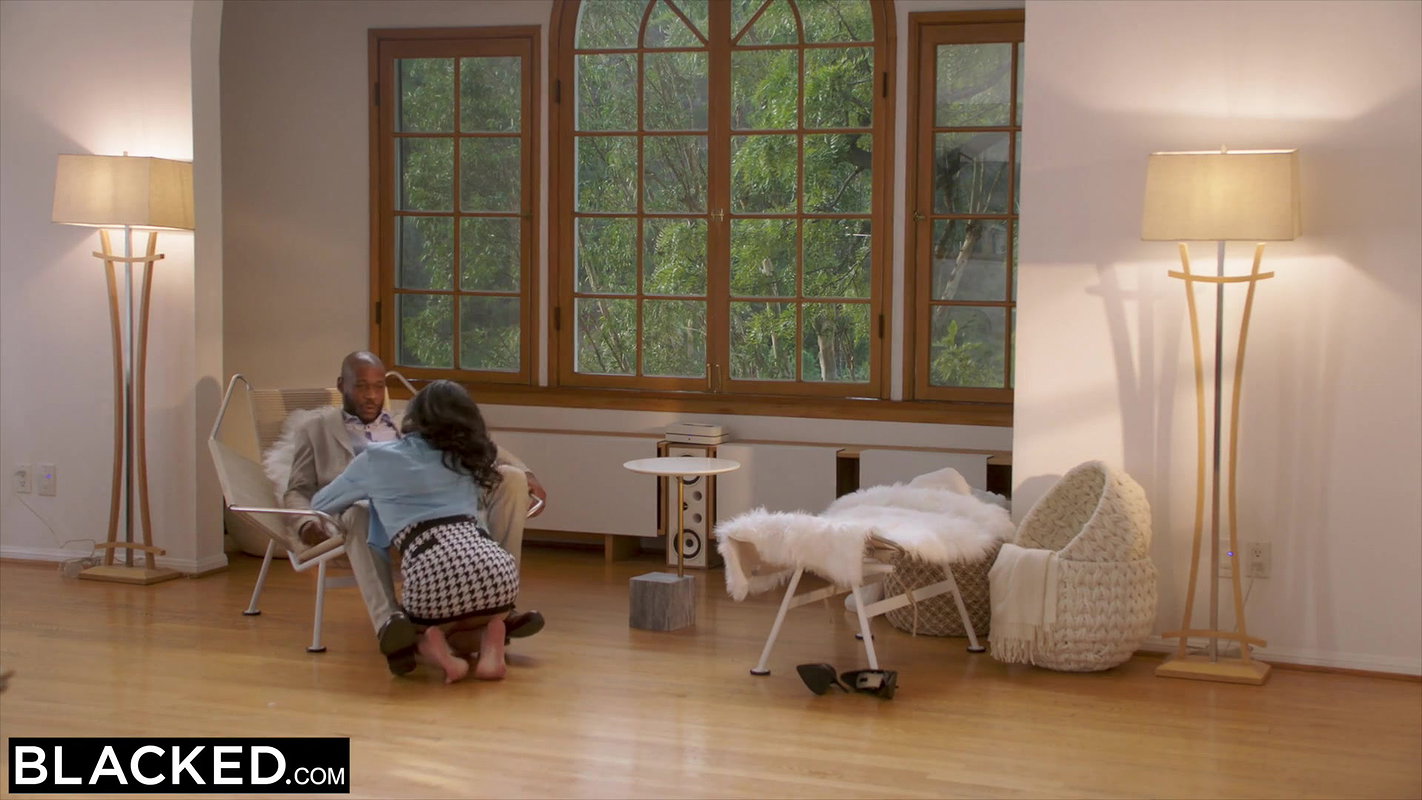 BLACKED BBC-obsessed Savannah always gets what she wants