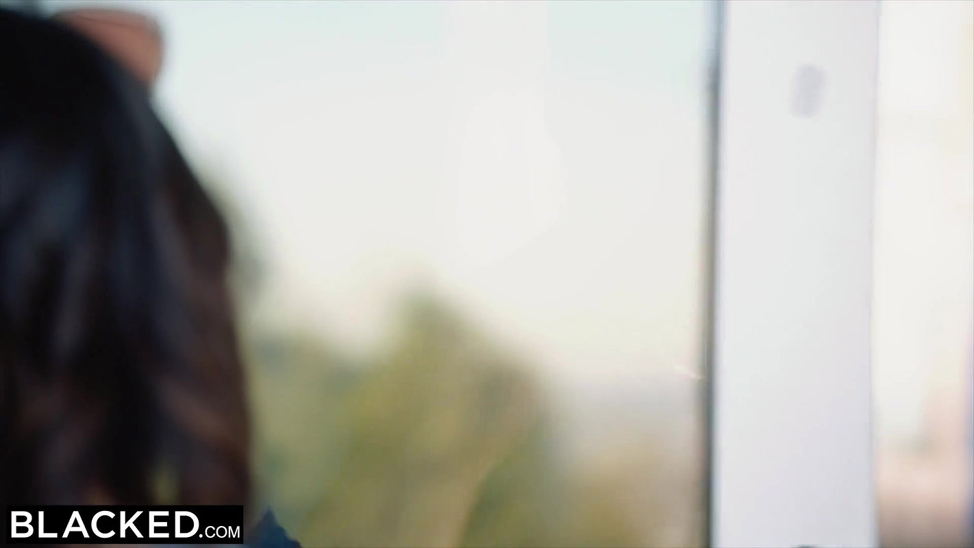 BLACKED College student can’t resist neighbour’s big dick