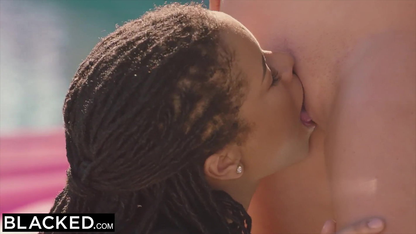 BLACKED Divorcee Craves Mandingos BBC