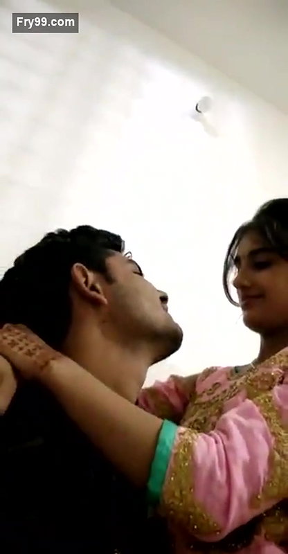 Sexy Desi Girl boobs Sucking By Lover