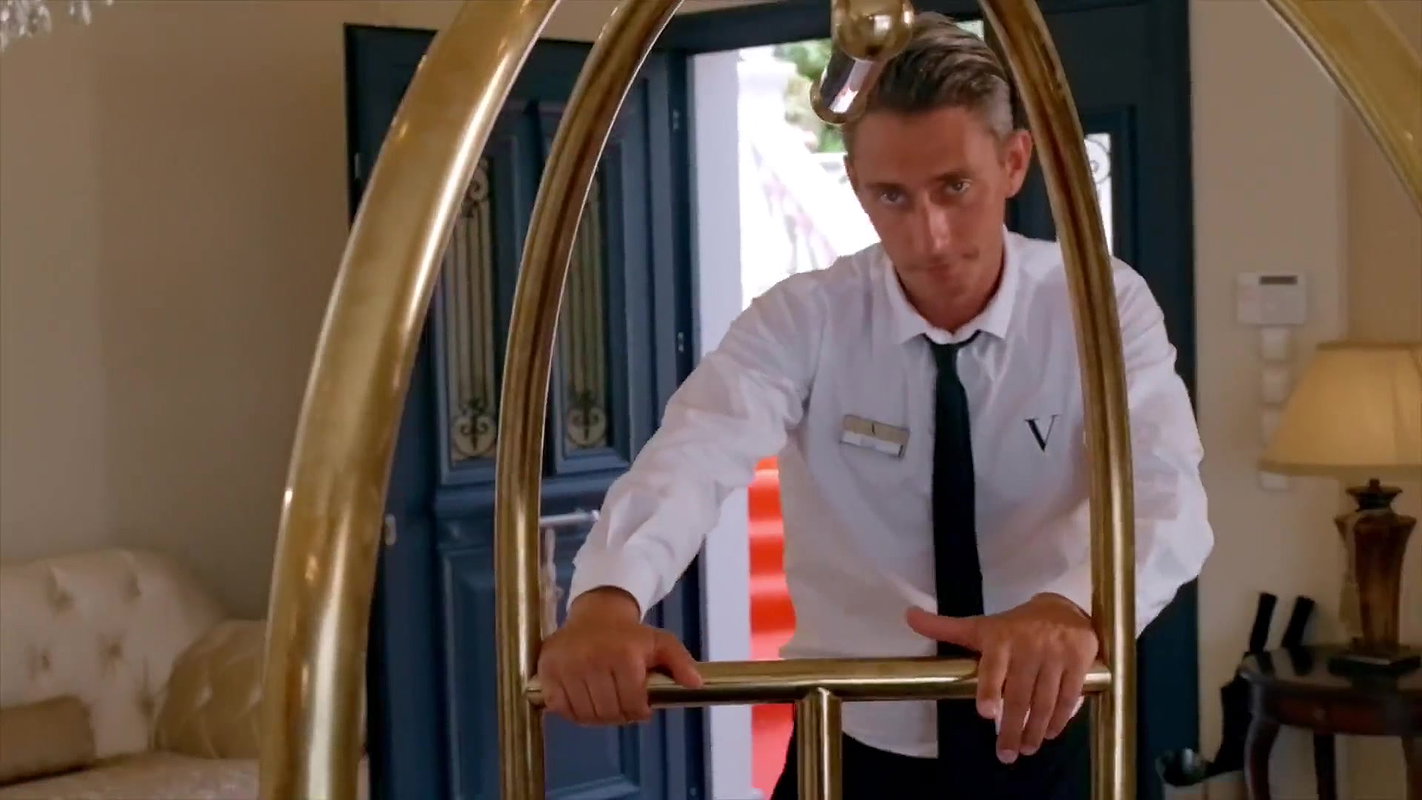 BLACKED Insatiable guest Ginebra seduces hotel bartender