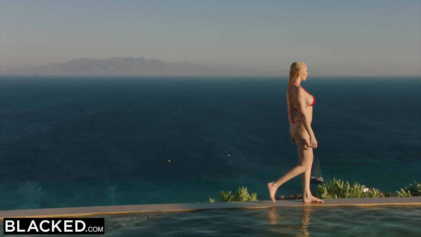 BLACKED Kendra Sunderland on vacation fucked by monster black cock