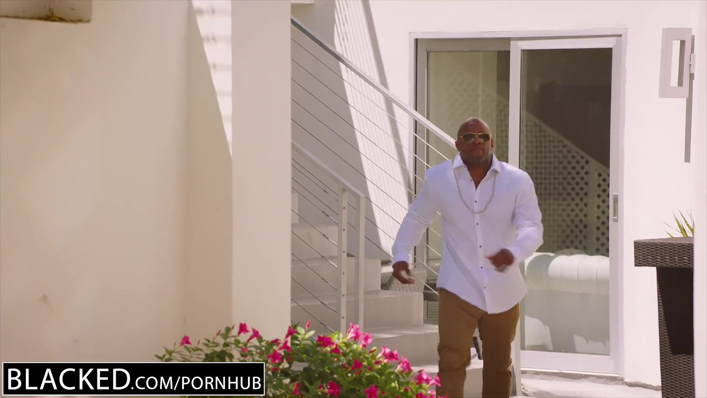 BLACKED My Girlfriend and I Shared a Big Black Cock