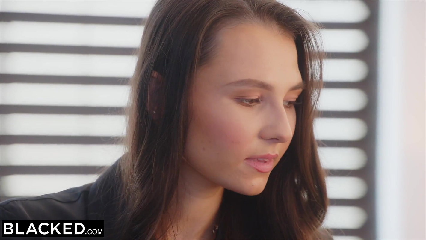 BLACKED Petite cutie Liz Jordan gets BBC creampie
