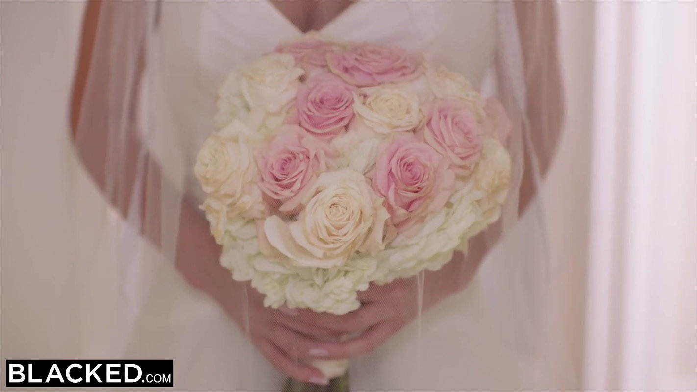 BLACKED Riley Steele Takes BBC For The First Time!