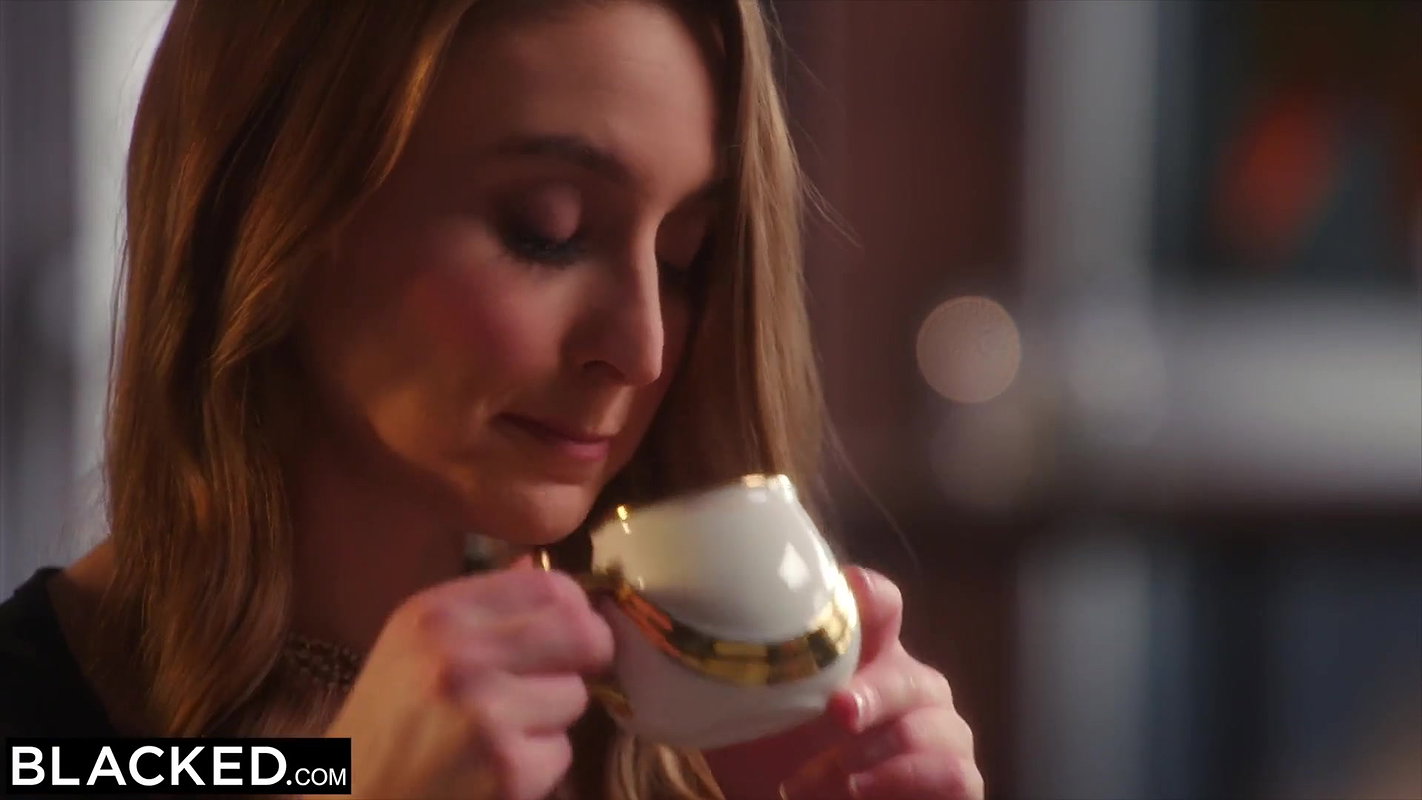 BLACKED Sexy hotwife Laney gives Isiah the ride of his life