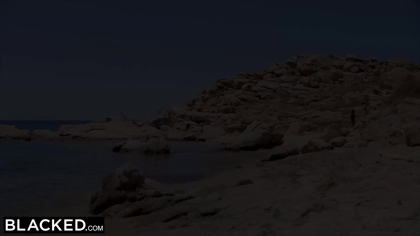 BLACKED Strong black man fucks blonde tourist on the beach