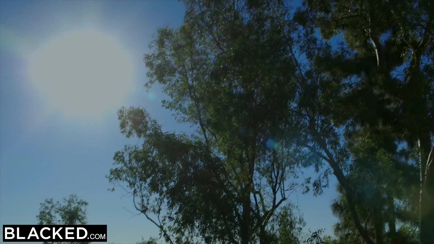 BLACKED Unsatisfied Girlfriend Cant Resist BBC