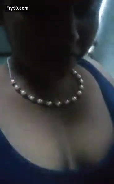 SuperHorny Tamil Girl Showing And Masturbating With Carrot