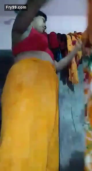 Beautiful Unsatisfied Married Bhabi Fingering