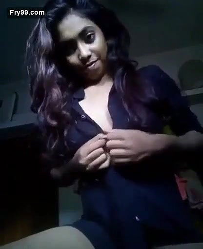 Pinky bhabhi giving a handjob to me in the night. Mast chudai