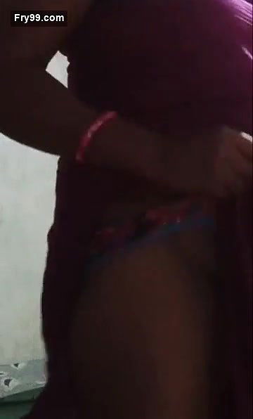 BEAUTIFUL DESI BHABHI DRESSING UP AFTER SEX