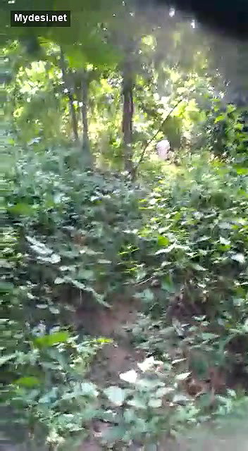 Desi lover caught outdoor on fucking time