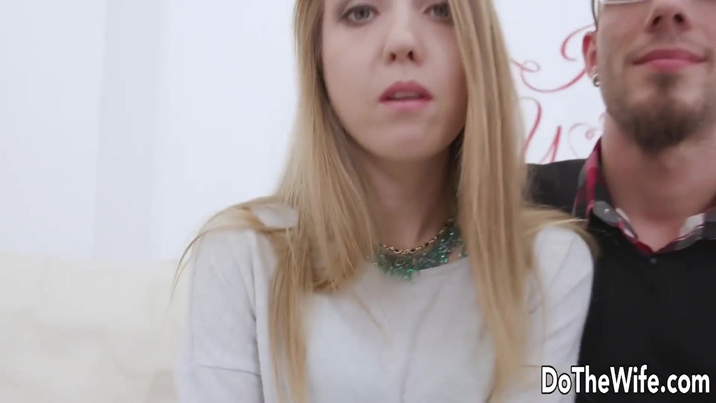 Cum Thirsty Wife Anya Akulova Jumps on a Stranger’s Cock