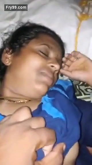 Desi Bhabhi Boobs and Pussy Shows