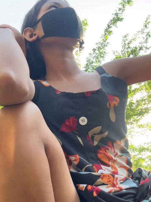 Friends Girlfriend shows her boobs