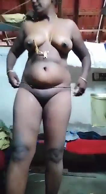 Mature bhabhi nude show