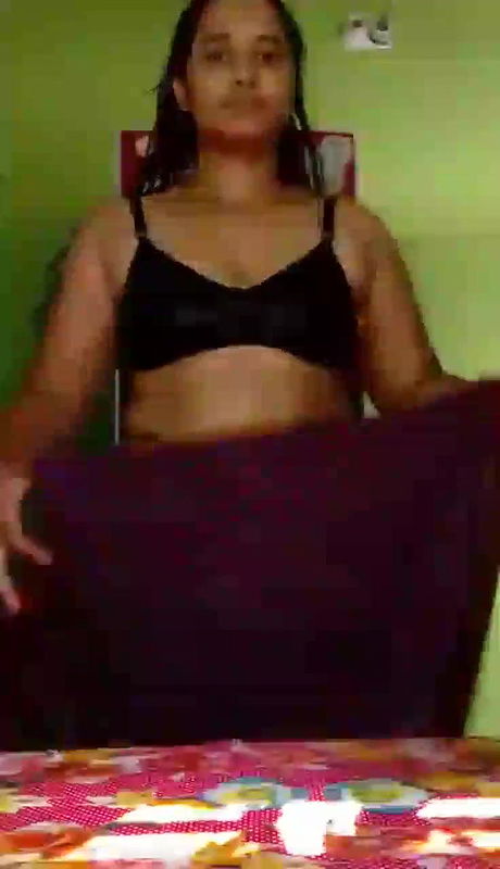 Chubby Married Bhabi