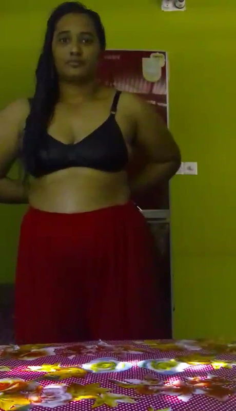 Chubby Married Bhabi