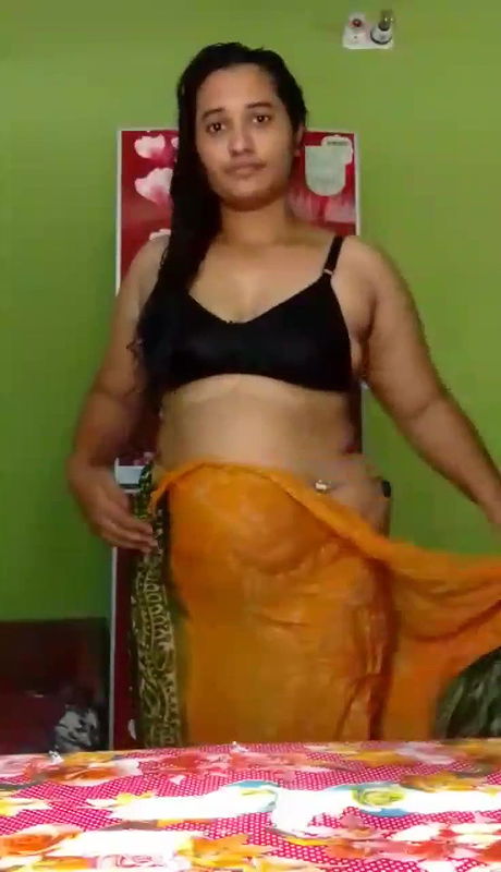 Chubby Married Bhabi