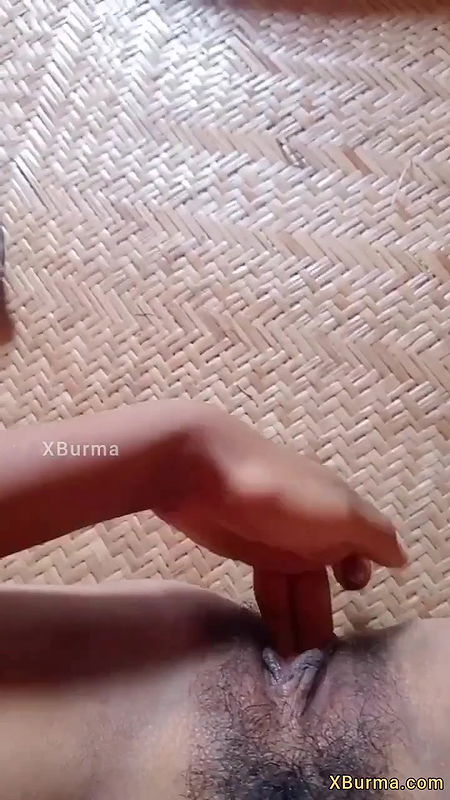 Burma cute girlfing her pussy