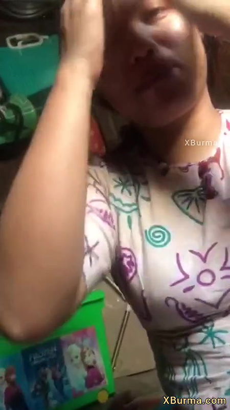 Cute burma collage girl enjoy with bf