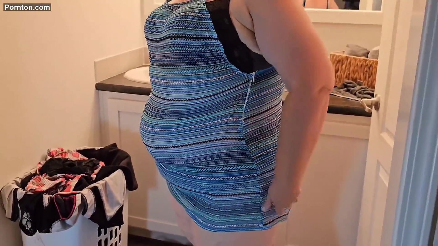 Caught Perverted Plumber Sniffing My Dirty Panty in Bathroom, and He Ended up Cumming on My Face