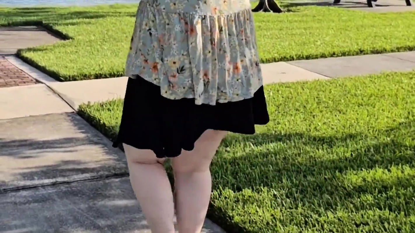 Guy Approached Me at the Park and Wanted to Play with My Pussy, Can’t Believe I Let Him Do It