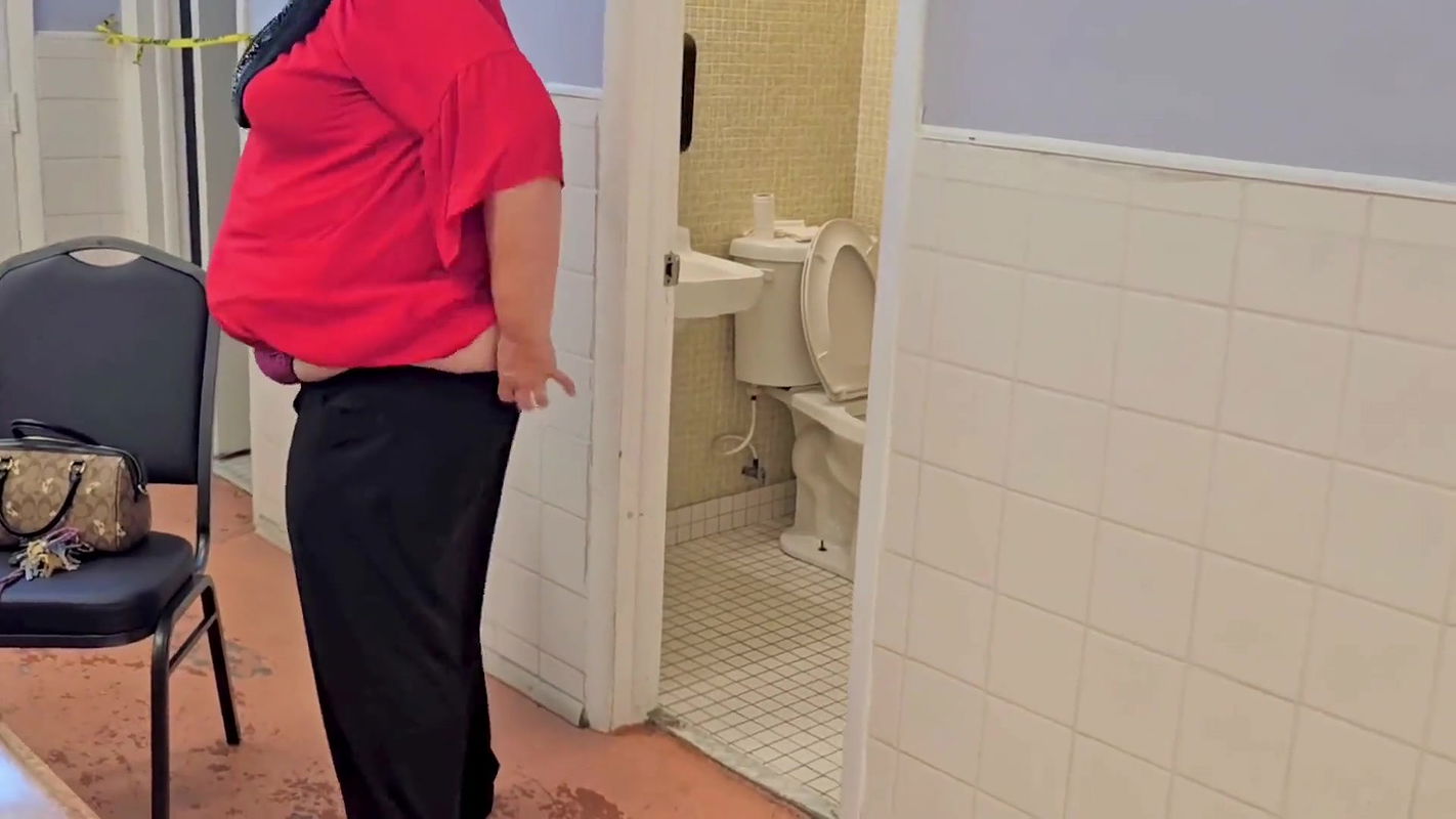 I Almost Pee Myself, Had to Rushed Into an Old Laundry Room and Piss a Big Load on the Floor