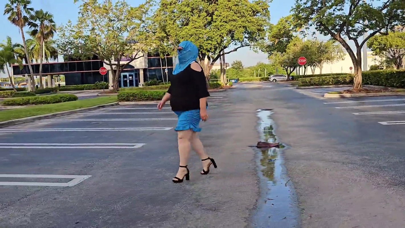 I Can’t Believe I Couldn’t Control Myself, and Almost Got Caught Masturbating in the Car and Peeing in Public