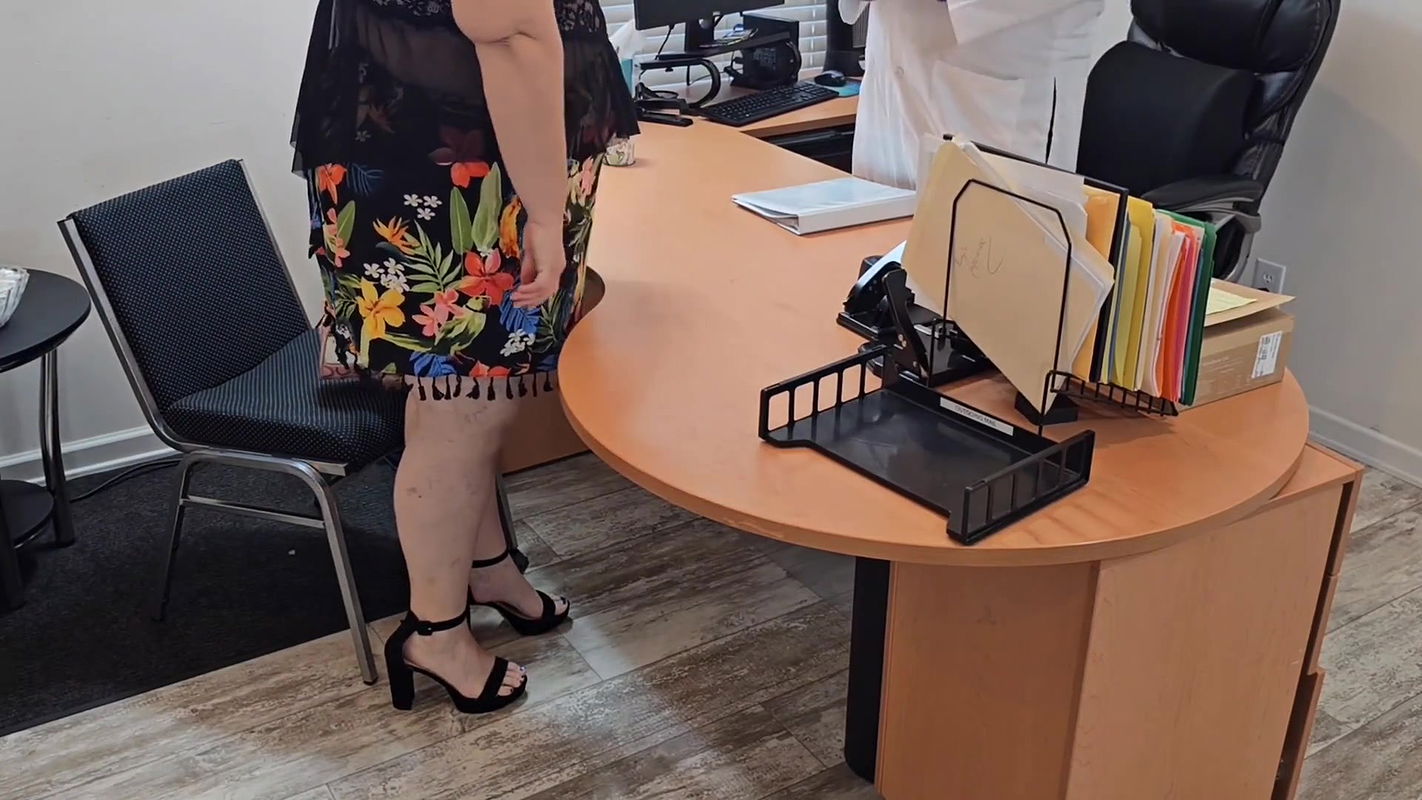 My Doctor Thought It Was Better to Penetrate My Pussy with His Tongue & Cock and Not Prescribe Medicine