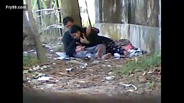 Indian Teen Blowjob In Park – Movies
