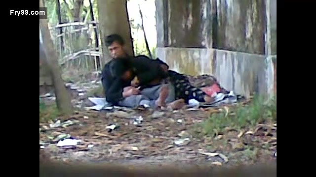 Indian Teen Blowjob In Park – Movies
