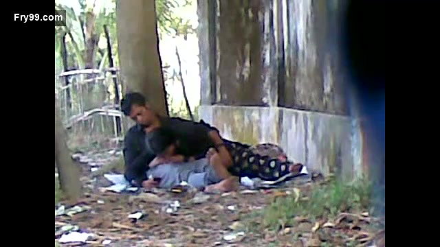 Indian Teen Blowjob In Park – Movies