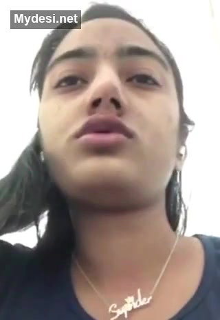 Desi cute wife nice boobs show
