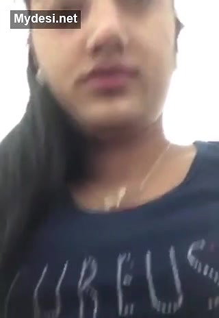 Desi cute wife nice boobs show