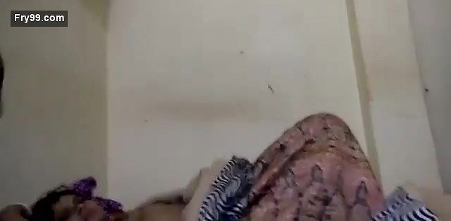 DESI WIFE GETTING POUNDED FROM BEHIND